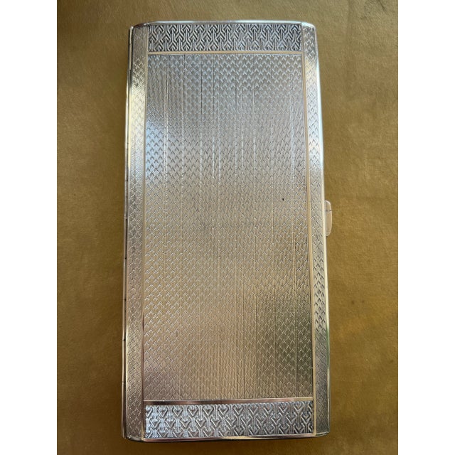 Beautiful Vintage Art Deco .950 Sterling Silver cigarette Case circa 1930’s. Very detailed engraved design, great shine...