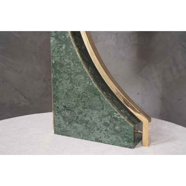 Original and characteristic table lamps in "Indian Green" marble and brass. The table lamp is made up of a "green India"...