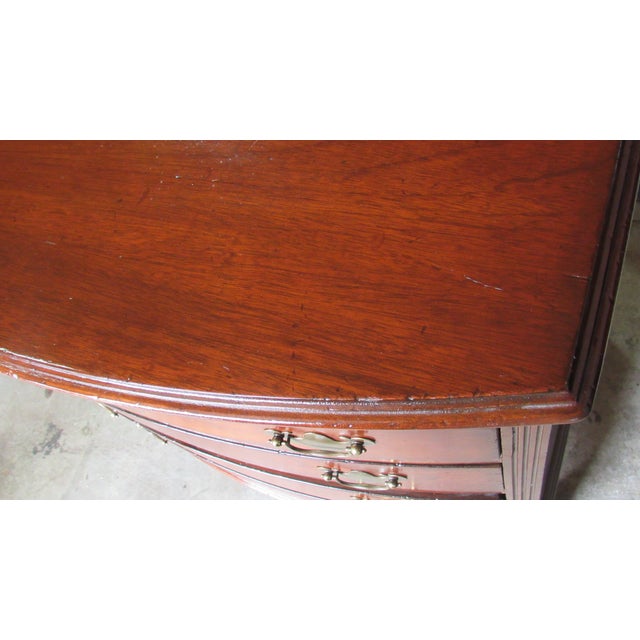 1980s Lexington Mahogany Bachelors Chest Federal Server Bowfront Rustic For Sale - Image 9 of 9