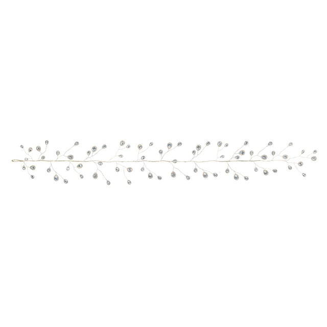 Bring refined sparkle and elegant shimmer to your décor with this Crystal Teardrop Jewel Garland Set. Featuring delicate...