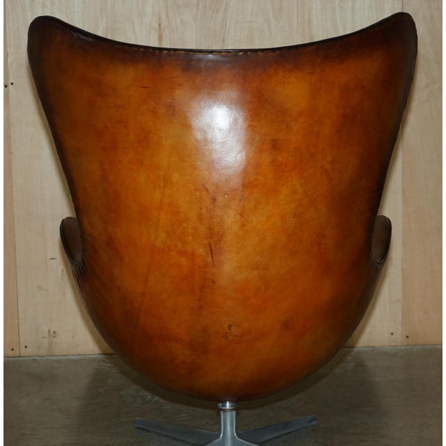 Set of Egg Chair and Footstool in Brown Leather from Fritz Hansen, 1968 For Sale - Image 12 of 18