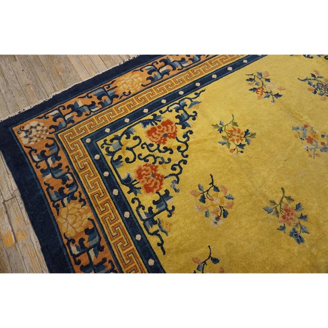 Chinese 1920s Yellow Field Medallion Classic Greek Key Antique Chinese Peking Wool Rug For Sale - Image 3 of 5