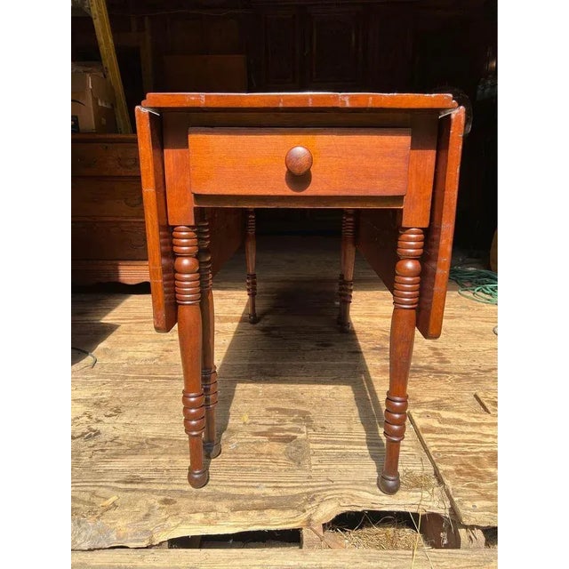 Federal Style Solid Cherry Drop-Leaf Table 19th Century For Sale - Image 4 of 12