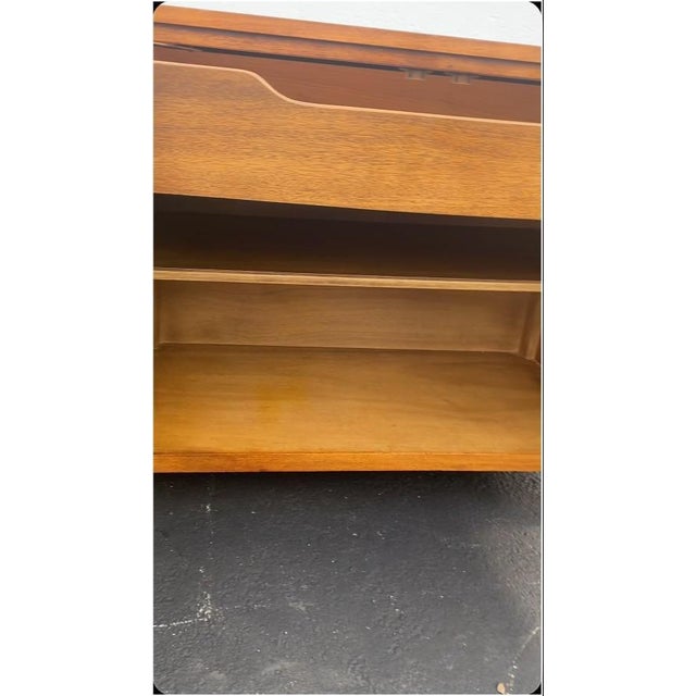 Drexel Mid Century Modern Buffets Servers a Pair 6390 For Sale In Miami - Image 6 of 15