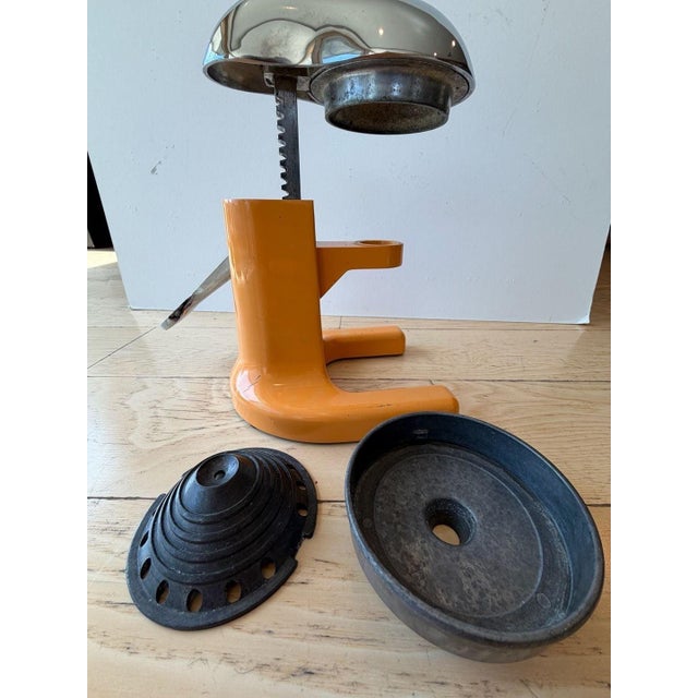 Vintage Atlantic Spremita Deluxe Orange and Chrome Manual Citrus Juicer For Sale - Image 13 of 15