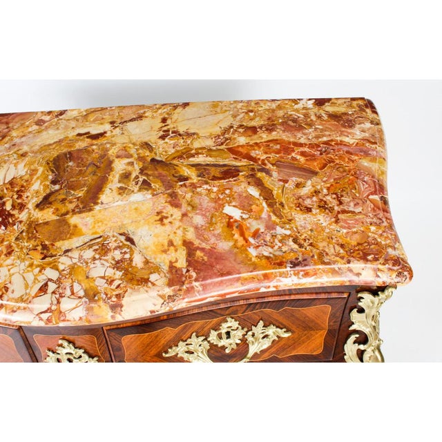 French Louis XVI Marquetry Chest of Drawers, 18th Century For Sale - Image 11 of 18