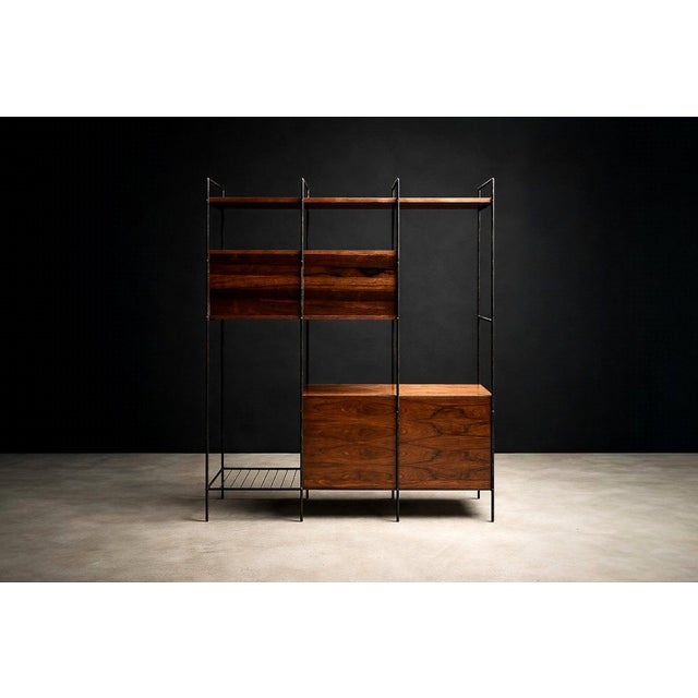 “Mf 710” Modular Bookshelf in Rosewood & Metal, Geraldo De Barros for Unilabor, Brazil, C. 1955 For Sale - Image 12 of 14