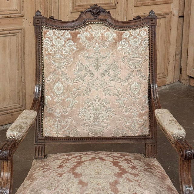 Chestnut Pair of 19th Century French Louis XVI Carved Walnut Armchairs ~ Fauteuils For Sale - Image 8 of 18