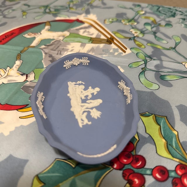 Neoclassical Vintage Wedgwood Jasperware Oval Trinket Dish For Sale - Image 3 of 5