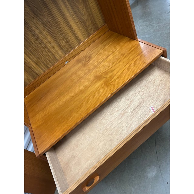 Domino 1960s Beautiful Danish Modern Teak Display Cabinet For Sale - Image 4 of 9