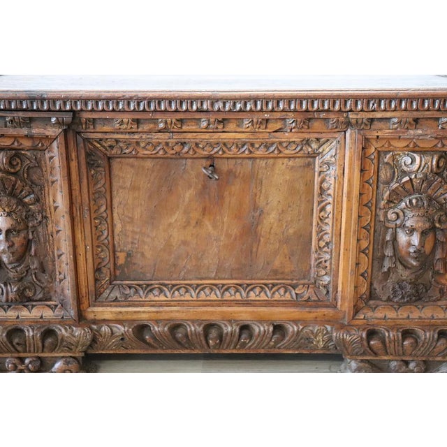 Antique Blanket Chest in Hand-Carved Walnut, 1600s For Sale - Image 4 of 17
