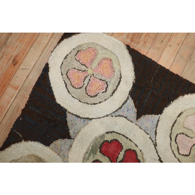 Early 20th Century Early 20th Century Zabihi Collection American Hooked Square Rug - 3' x 3' For Sale - Image 5 of 9