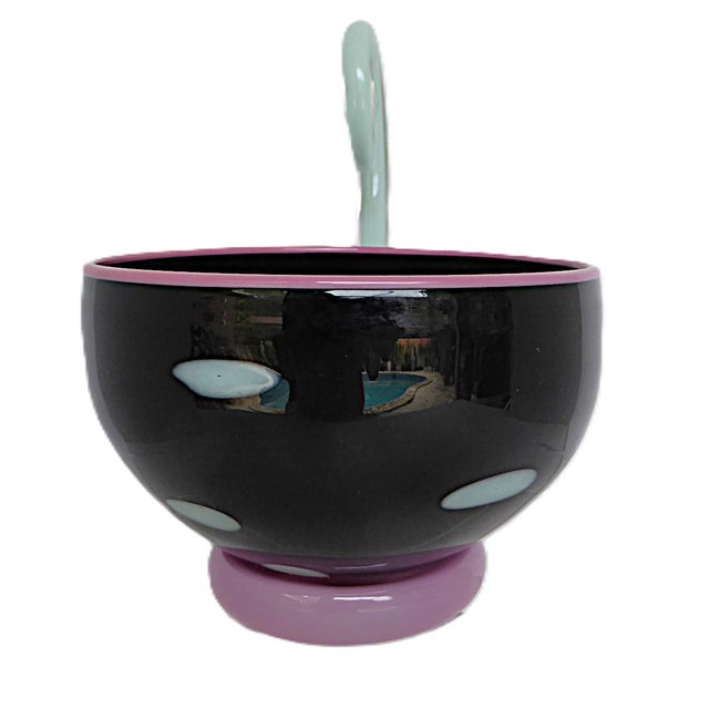 Modern Delicate Memphis Era Pinkwater Glass Studio Blown Glass Bowl With Handle - New York 1988. For Sale - Image 3 of 11