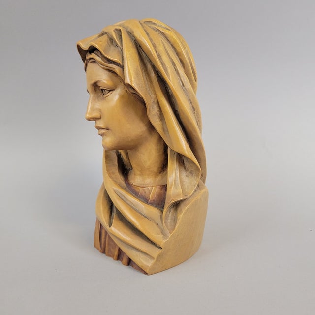ANRI Anri Hand-Carved Virgin Mary Bust – Italy, Mid-Century Carved Wood For Sale - Image 4 of 9