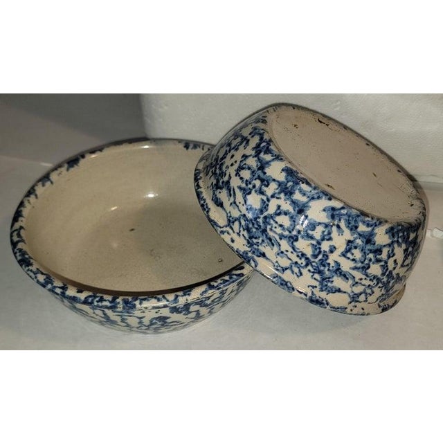 Early 20th Century Collection of Four Cereal Sponge Bowls -4 For Sale - Image 4 of 7
