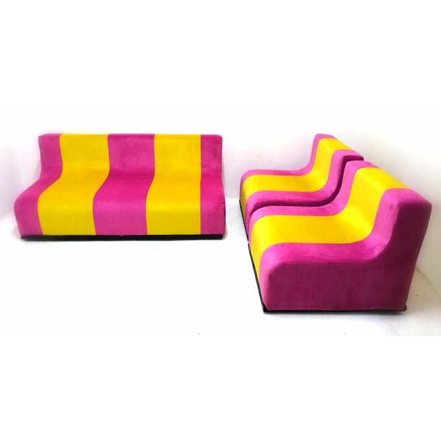 Designed in 1968 by the avant-garde collective Superstudio and produced by Poltronova, the Sofo seating system is a...