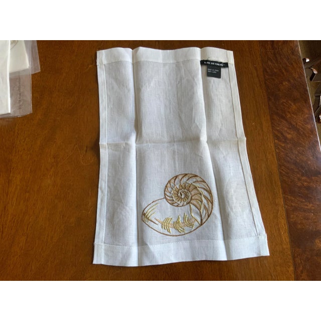 1960s Set of 3 Vintage White Shell Themed Linen Napkins or Hand Towels by Kim Sevbert For Sale - Image 5 of 9