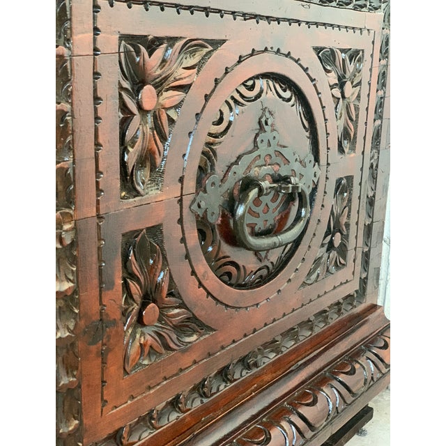 Brown Catalan Baroque Carved Walnut Cassone or Trunk, 18th Century For Sale - Image 8 of 13