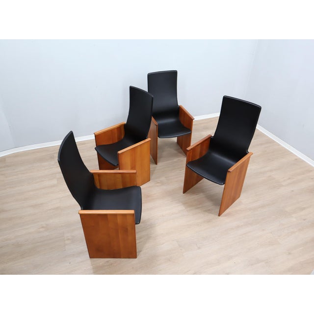 Afra & Tobia Scarpa Segesta Chairs in Walnut and Black Leather by Afra & Tobia Scarpa for Stildomus, 1970s, Set of 4 For Sale - Image 4 of 18