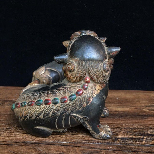 Pair of Antique Gilt Bronze Guardian Lions – 4.3" Foo Dogs With Stone Inlay For Sale In Los Angeles - Image 6 of 8