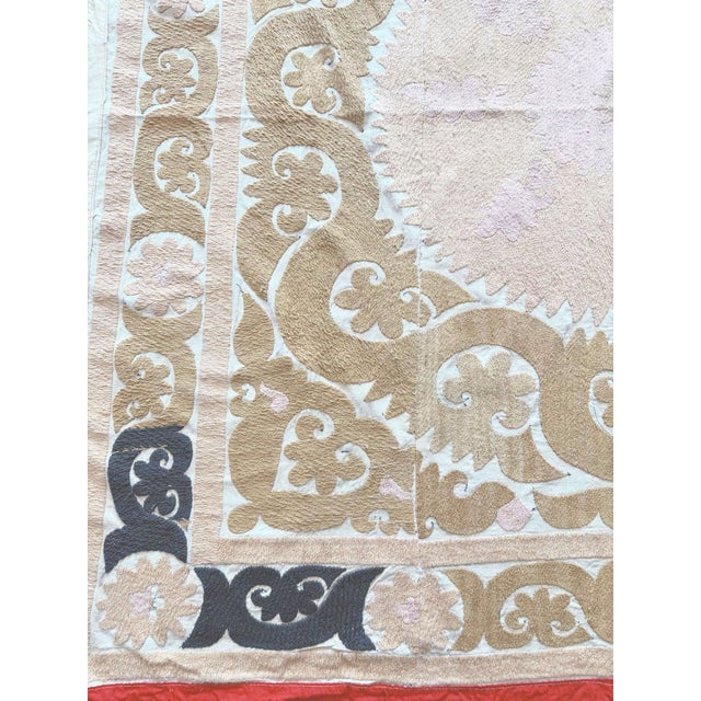 Suzani Tablecloth - Neutral Tan Uzbek Tablecloth 4'5'' X 4'6'' For Sale - Image 4 of 9
