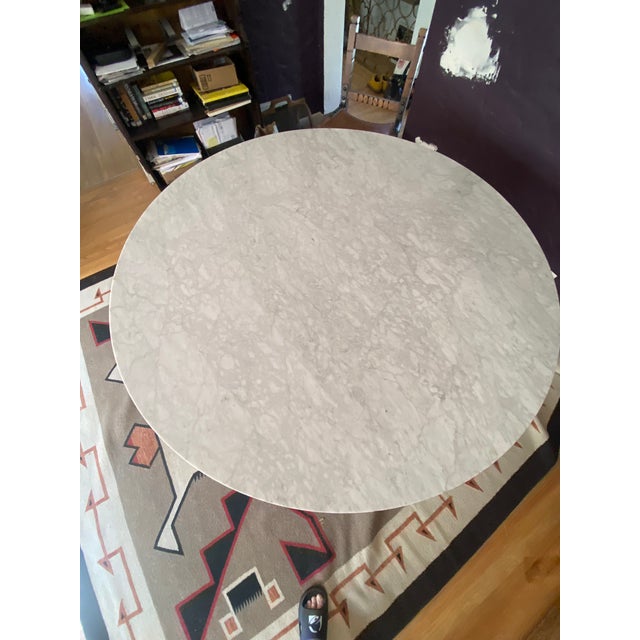Mid-Century Modern Paolo Navone for Crate and Barrel Como (Or Mallorca) Round Carrara Marble Dining Table For Sale - Image 3 of 9