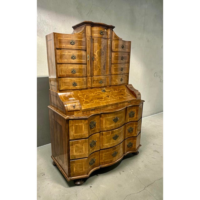 18th Century German Baroque Walnut Veneer & Marquetry Bureau Cabinet A fine 18th-century German Baroque bureau cabinet,...