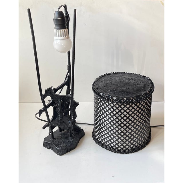 Metal Sculptural Brutalist Steel Table Lamp in the style of Harry Balmer, 1970s For Sale - Image 7 of 15
