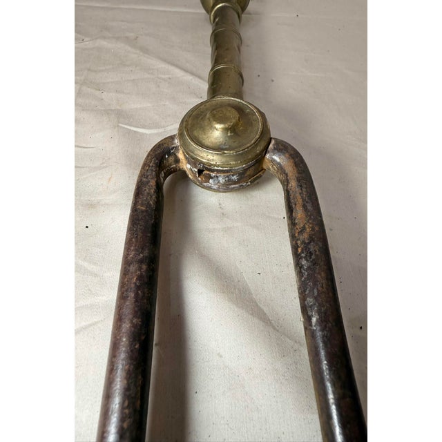 Antique 18th Century Wrought Iron Turned Brass English Fireplace Tongs Tool 8 For Sale In New York - Image 6 of 10