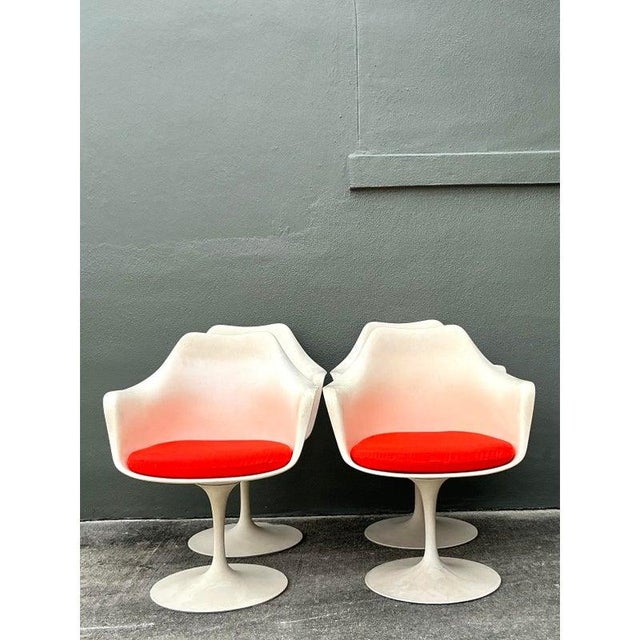 Mid-Century Modern Vintage MCM Saarinen for Knoll Tulip Swivel Dining Chairs - Set of Four For Sale - Image 3 of 10