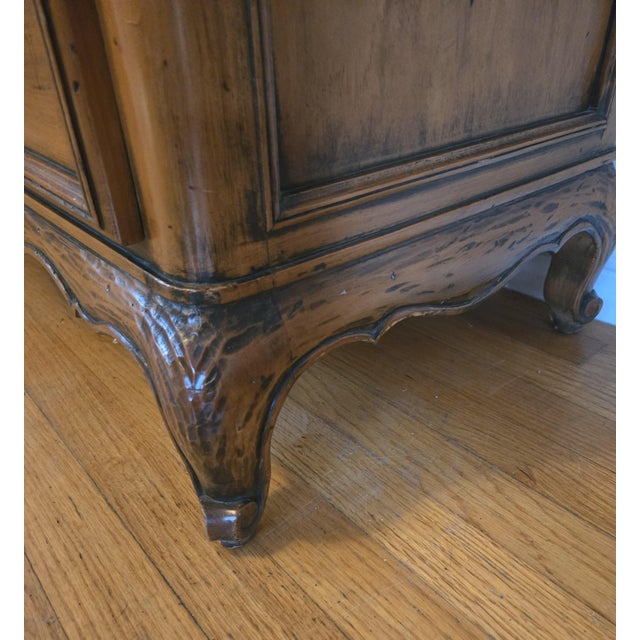 Mid 20th Century Mid 20th Century French Provincial Style Dresser & Nightstands – ‘Fraiser’, 3 Pieces For Sale - Image 5 of 14
