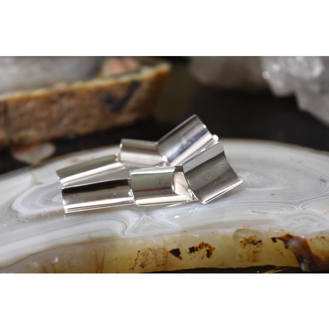 Vintage Mexican Sterling Silver Mod Segmented Post Earrings, Pair For Sale In Philadelphia - Image 6 of 15