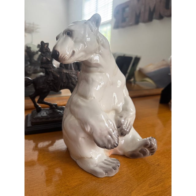 Cream 1940s Nymphenburg Porcelain Polar Bear Figurine (Model No. 392, Designed by Willy Zügel) For Sale - Image 8 of 8