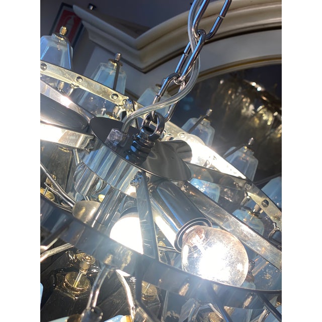 2020s Early 21st Century Italian Poliedro Opalino and Smoke Glass Murano Glass Venini Style Sputnik Chandelier For Sale - Image 5 of 10