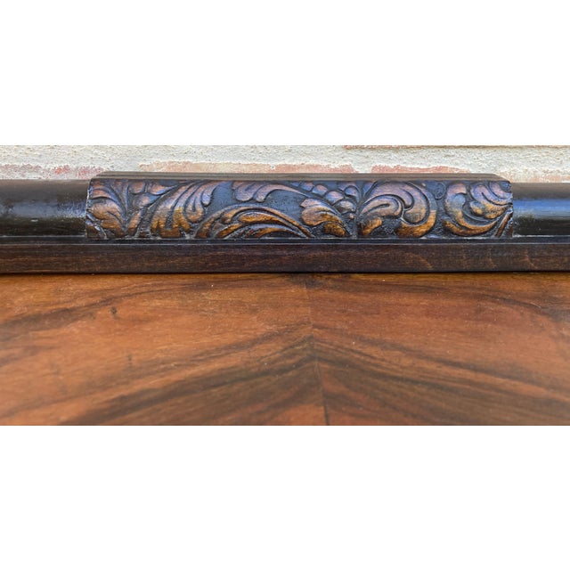 Mid 20th Century Art Deco Nightstands With Ebonized Base, A Pair For Sale In Miami - Image 6 of 18