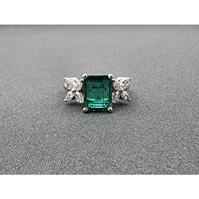 Gemstone Gia Certified 2Ct Fine Zambian Emerald & 1.5 Ct Total Trillion Diamond Ring Plat For Sale - Image 7 of 8