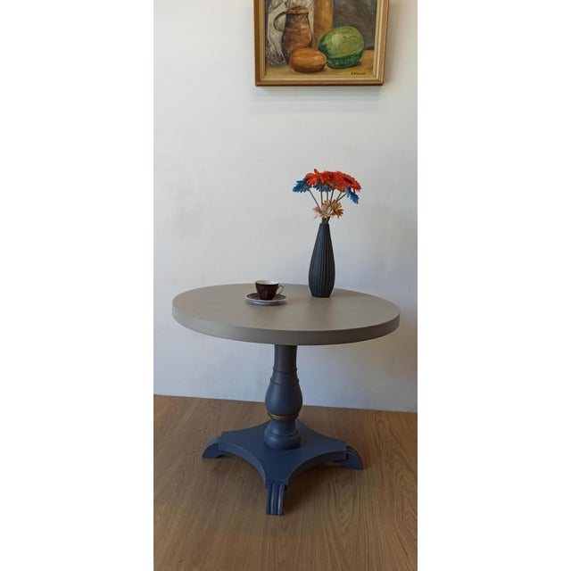 Beautiful coffee table. Cleaned and painted. Solid wood. Slight discoloration of the paint, which does not interfere with...