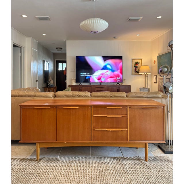 A Classic Mid Century Modern Sideboard by Morris of Glasgow, Made in Scotland, Circa 1960s, Attributed For Sale - Image 10 of 11