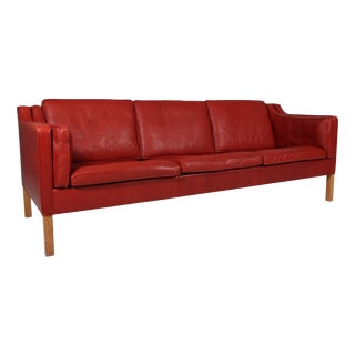 Model 2213 Three-Seat Sofa in Red Brown Leather by Børge Mogensen for Fredericia For Sale