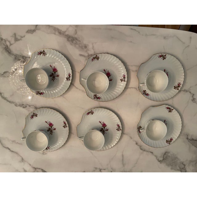 Traditional 1960s Rosebud Scalloped and Tea Cups and Tea Plates- 13 Pieces For Sale - Image 3 of 8