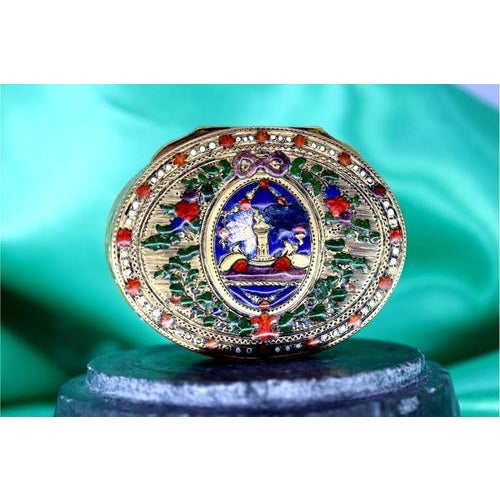 Elliptical Gold Pill Box with Enamel Reliefs For Sale - Image 9 of 9