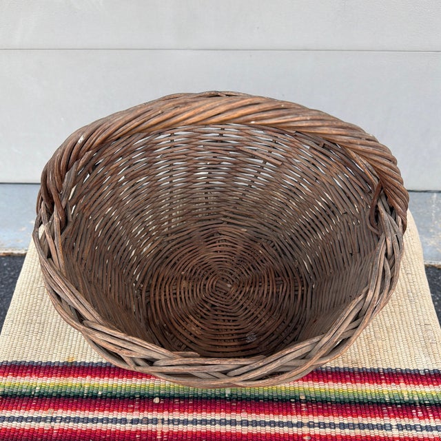 A Antique Woven Reed Basket, Circa 1900 Most likely made in the USA, circa 1900 Nice large size gathering or market...