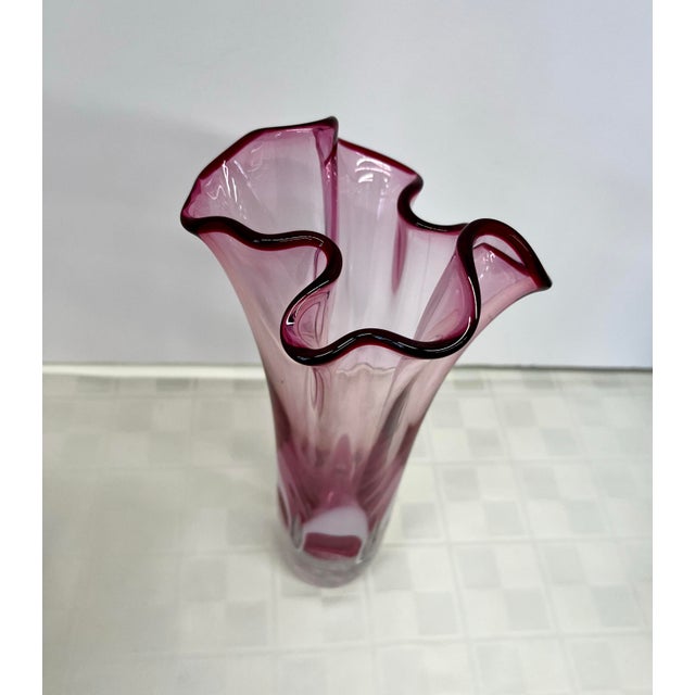 Mid 20th Century Mid 20th Century Hand-Blown Pink Art Handkerchief Glass Vase by Adam Jablonski - Signed For Sale - Image 5 of 9