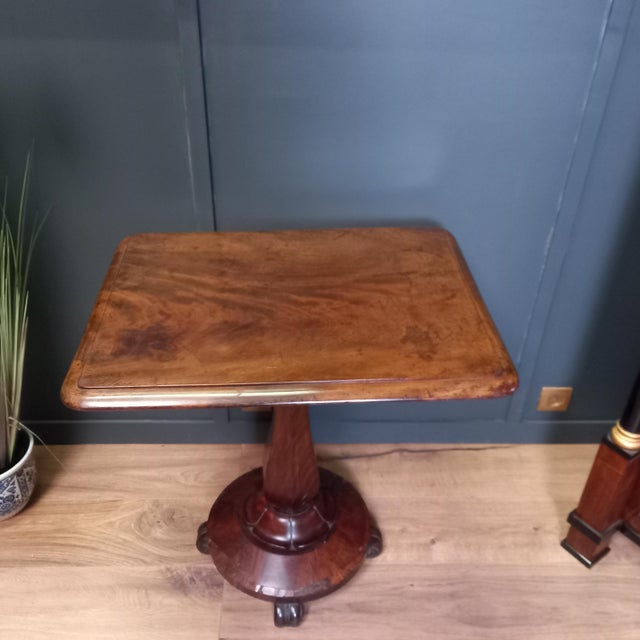 English Console Table in Mahogany For Sale - Image 4 of 10