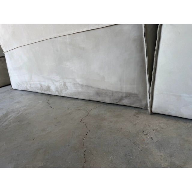 Italian Paola Navone for Baxter “Miami Soft” Modular Leather Sofa With Two Ottomans For Sale - Image 17 of 17