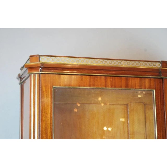Louis XVI Double Body Showcase For Sale - Image 4 of 7