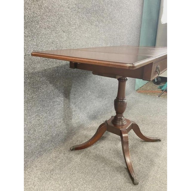 Imperial Furniture, Grand Rapids Vintage Mahogany Drop Leaf Entry Table | Federal Style Pedestal Side Table For Sale - Image 4 of 7
