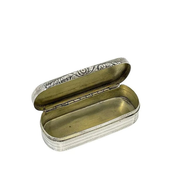 English Silver Horse Racing Snuff Box, Birmingham, 1829 For Sale - Image 4 of 10