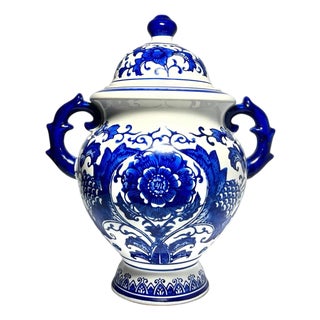 2010s Chinoiserie Chinese Blue & White Large Ceramic Hand Painted Ginger Jar For Sale