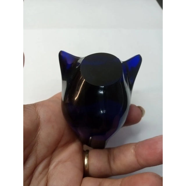 EXQUISITE Crystal au plomb Germany 3" Cobalt Crystal Bird Figurine This exquisite bird figurine is a stunning addition to...